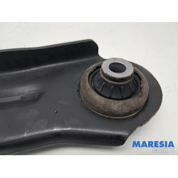 Renault - Clio - Draagarm onder rechts-voor