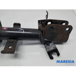 Renault - Clio - Front shock absorber rod, left