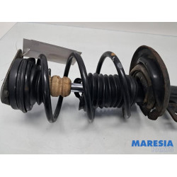 Renault - Clio - Front shock absorber rod, left