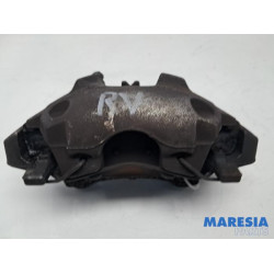 Renault - Clio - Bremszange rechts vorne