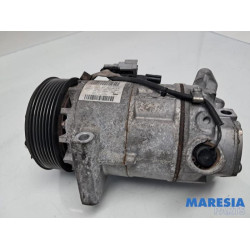 Renault - Clio - Air conditioning pump