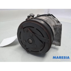 Renault - Clio - Air conditioning pump
