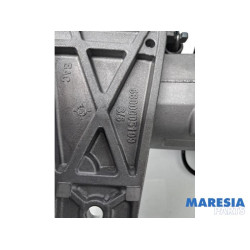 Renault - Clio - Stuurkolom Huis