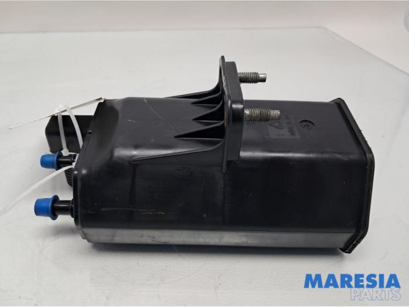 Renault - Clio - Carbon filter