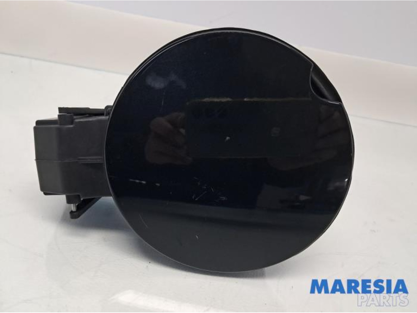 Renault - Clio - Tankklappe