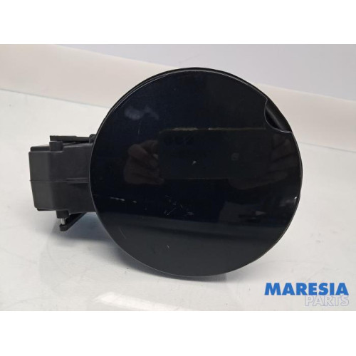 Renault - Clio - Tankklappe