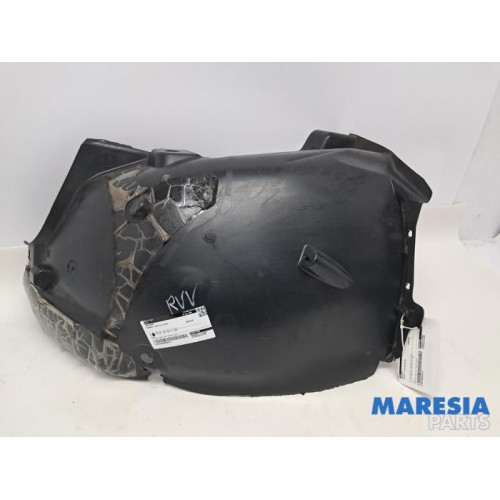 Renault - Clio - Passage de roue