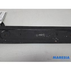 Renault - Kangoo - Barre radiateur