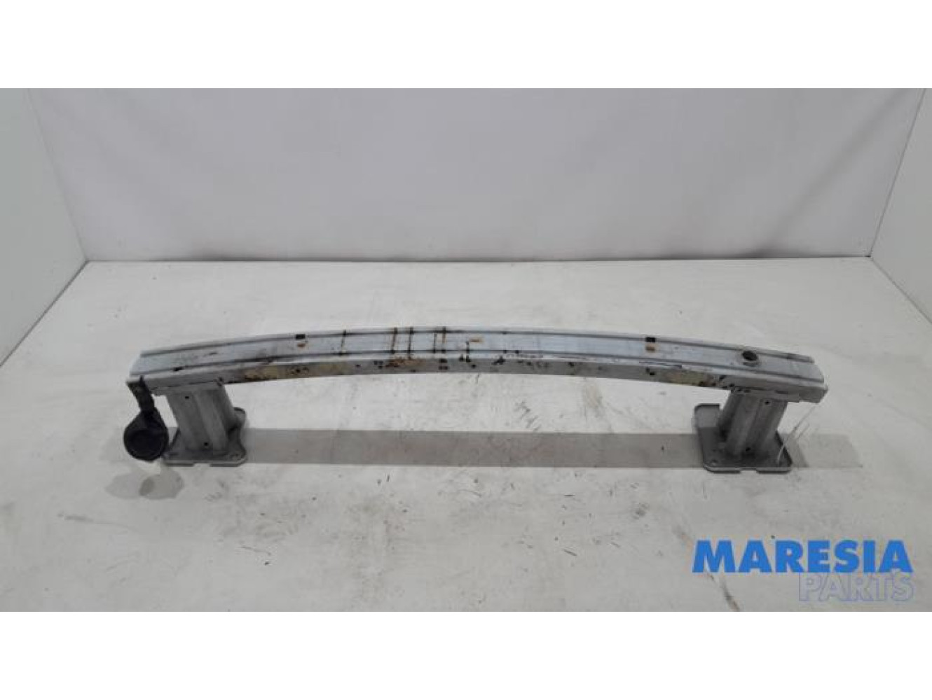 Renault - Trafic - Stoßstangenrahmen vorne