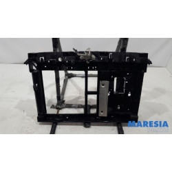 Peugeot - 207 - Vorderwand