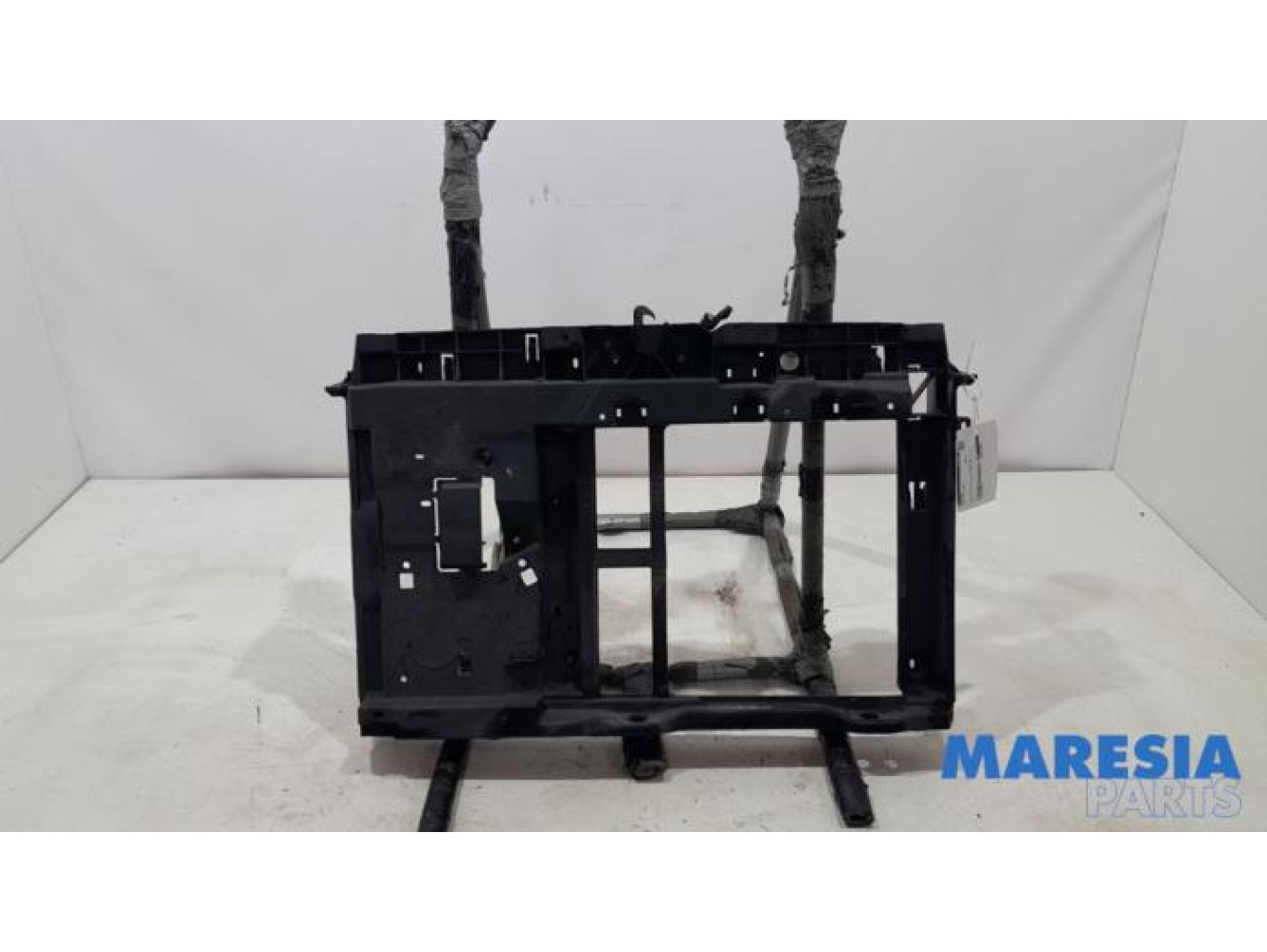 Peugeot - 207 - Vorderwand