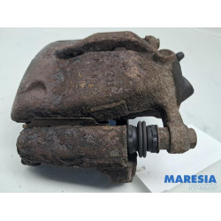 Renault - Kangoo - Remklauw (Tang) rechts-voor