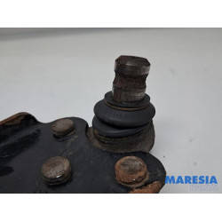 Renault - Kangoo - Bras de suspension bas avant gauche