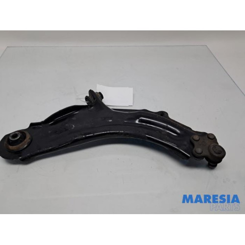 Renault - Kangoo - Bras de suspension bas avant gauche