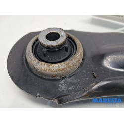 Renault - Kangoo - Bras de suspension bas avant droit