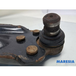 Renault - Kangoo - Bras de suspension bas avant droit