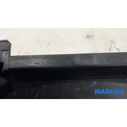 Renault - Trafic - Luchtgeleider