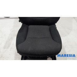 Renault - Trafic - Sitz links