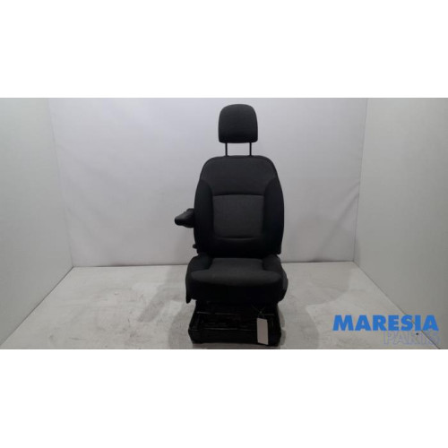 Renault - Trafic - Siège gauche