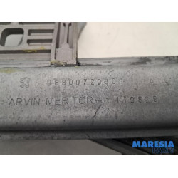 Peugeot - 207 - Fenstermechanik 2-türig links vorne