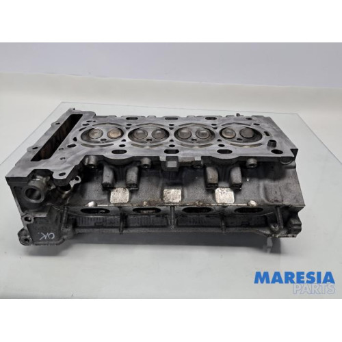 Citroen - C4 Picasso - Cylinder head