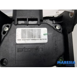 Fiat - 500 - Gaspedaal