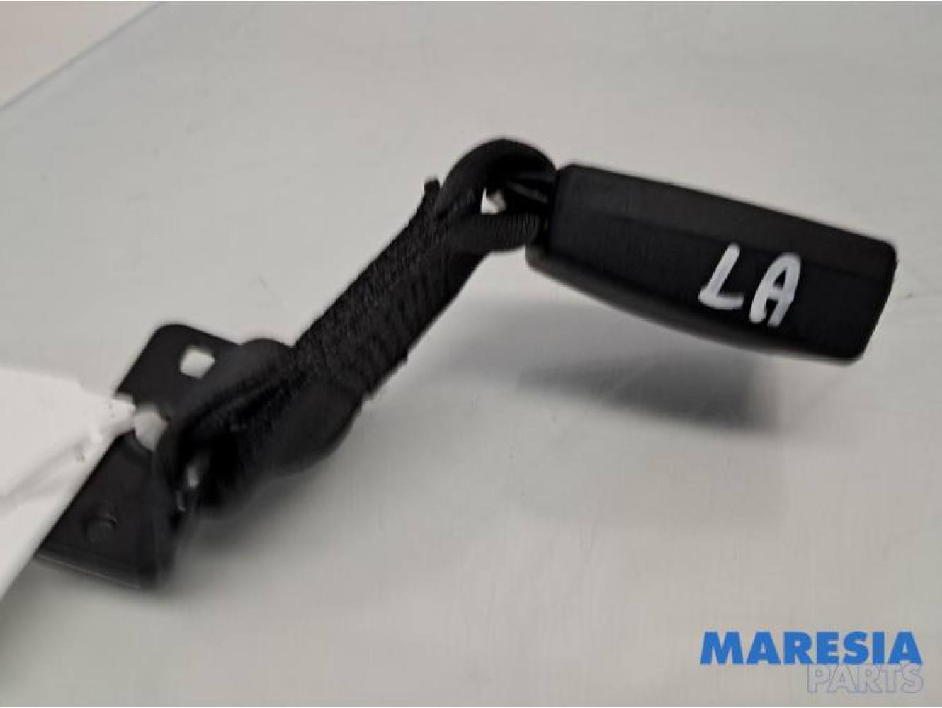 Fiat - 500 - Rear seatbelt buckle, left