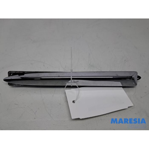 Fiat - 500 - Front bumper strip, left