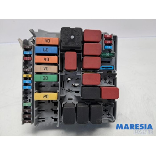 Fiat - 500 - Zekeringkast