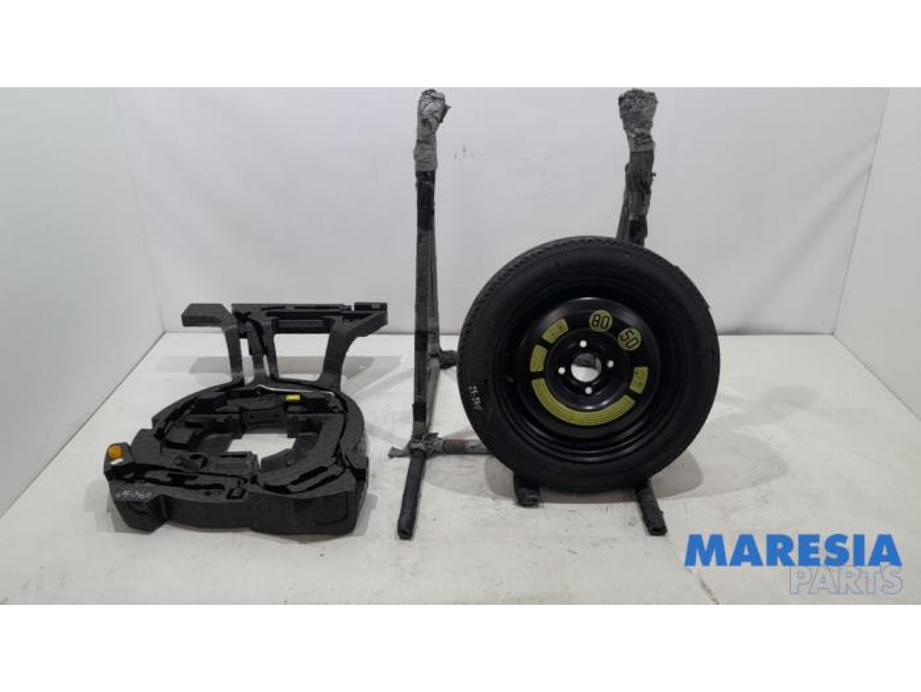 Peugeot - 207 - Krikset + reservewiel