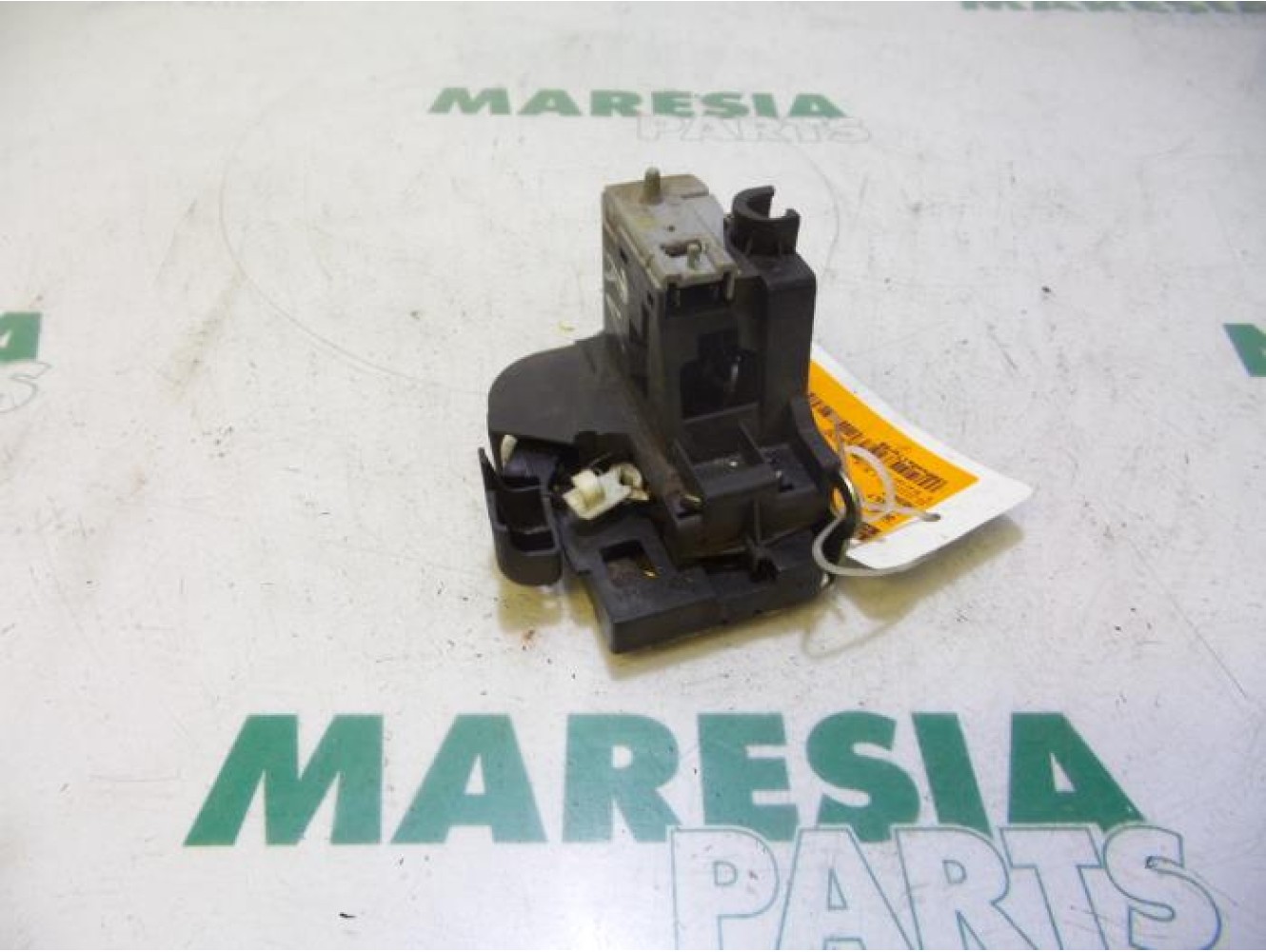 Renault - Megane - Front door lock mechanism 4-door, right