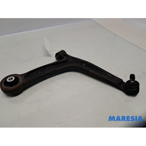 Fiat - 500 - Front lower wishbone, right