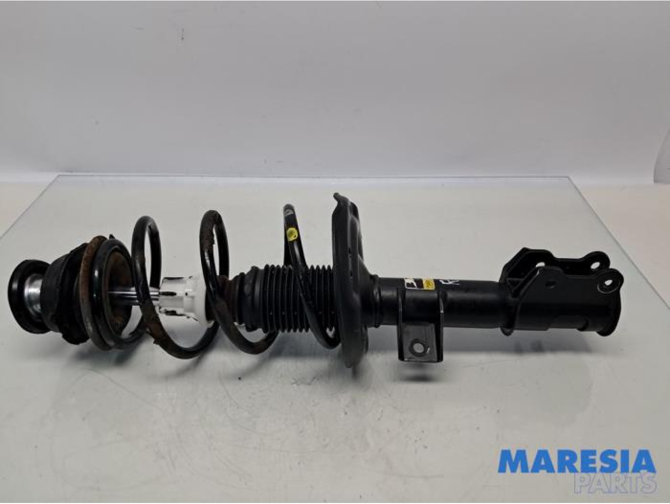 Fiat - 500 - Stoßdämpferstrebe rechts vorne