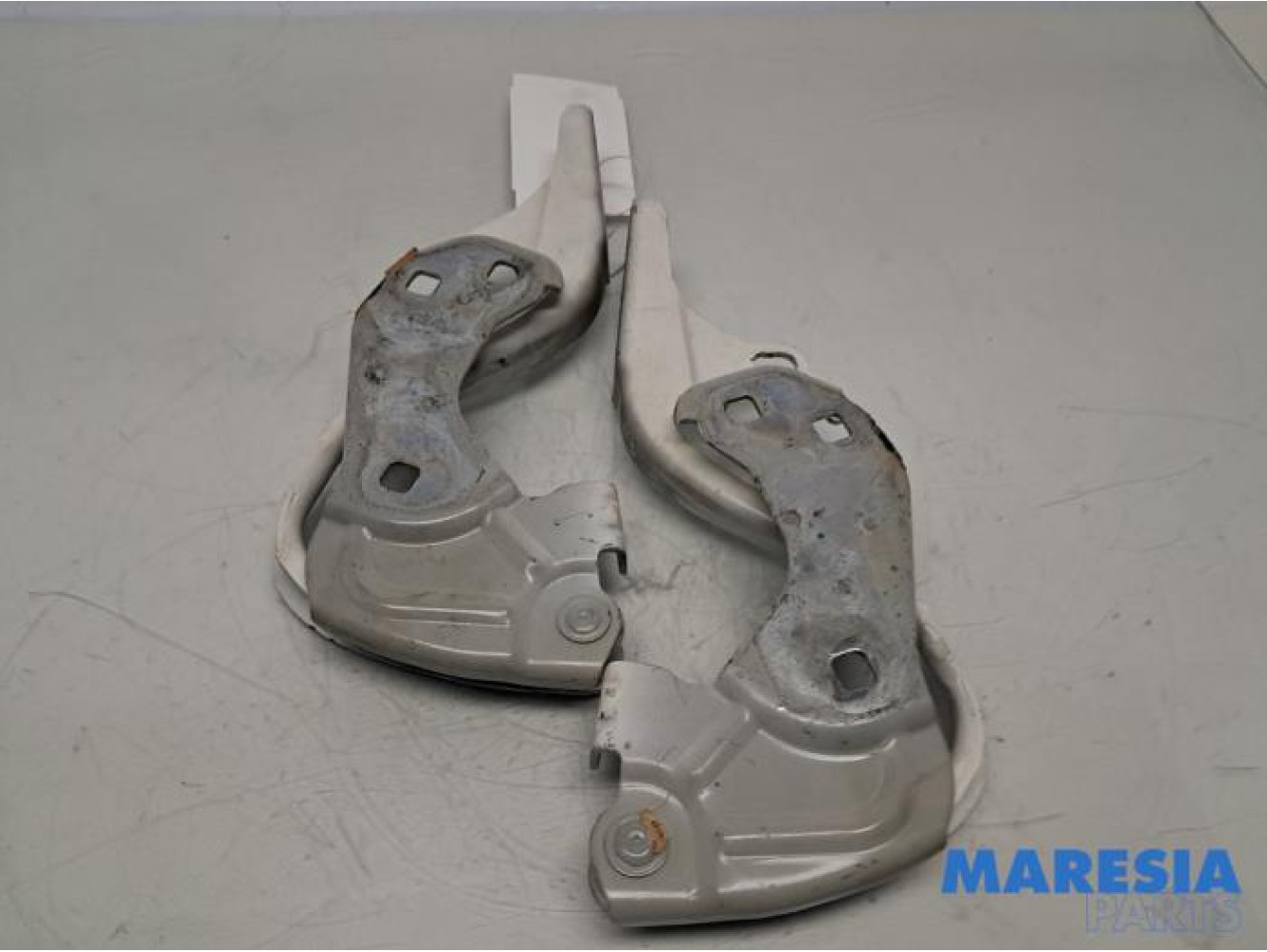 Fiat - 500 - Motorhaube Scharnier