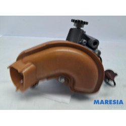 Renault - Twingo - Oil pump