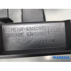 Fiat - Talento - Rücklichtrahmen rechts