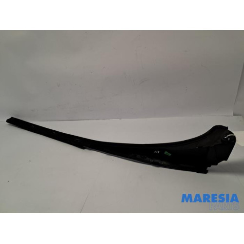 Fiat - Talento - Frontscreen frame