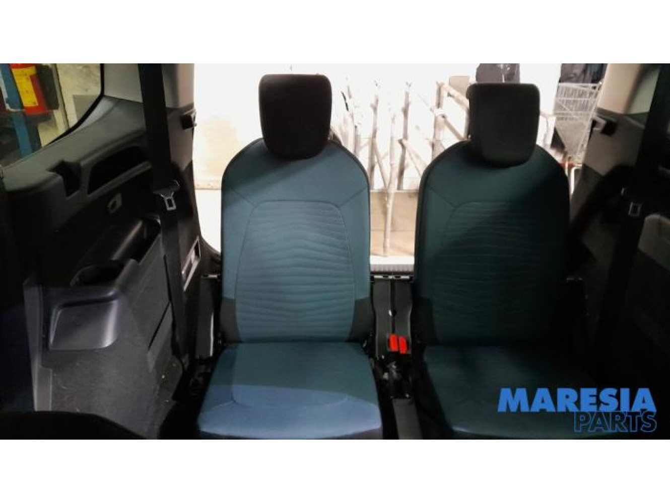 Citroen - C4 Grand Picasso - Rear seat