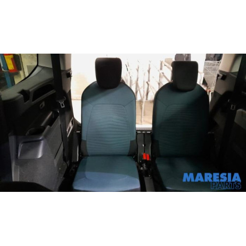 Citroen - C4 Grand Picasso - Rear seat