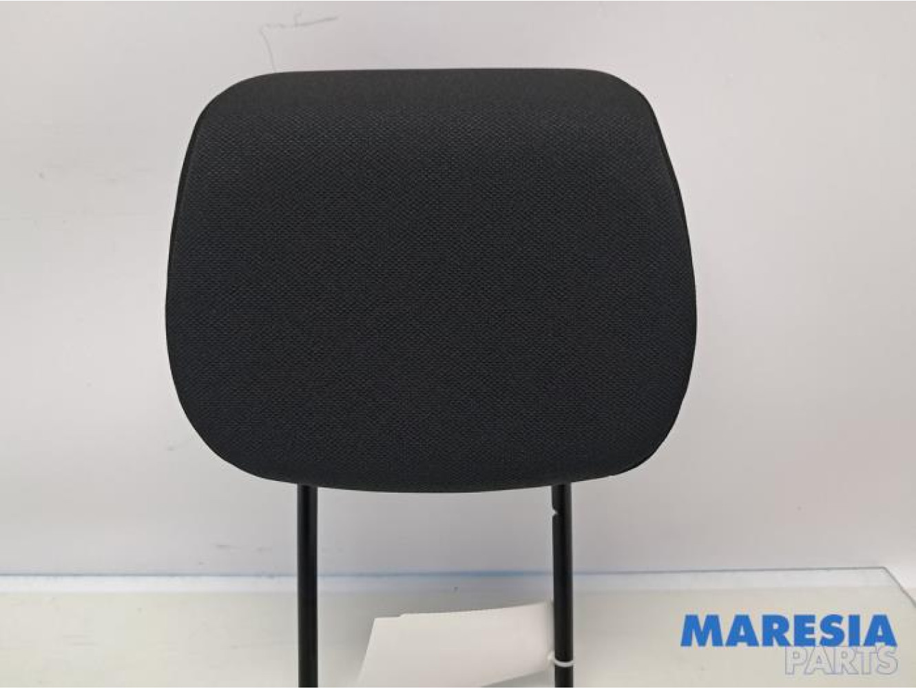 Citroen - C4 Grand Picasso - Headrest