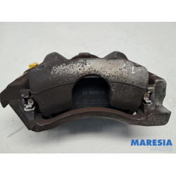 Fiat - Talento - Remklauw (Tang) links-voor