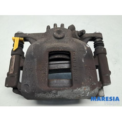 Fiat - Talento - Remklauw (Tang) links-voor