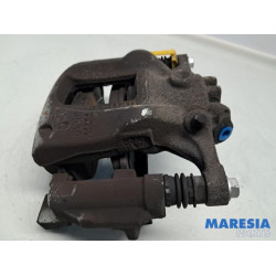 Fiat - Talento - Remklauw (Tang) links-voor