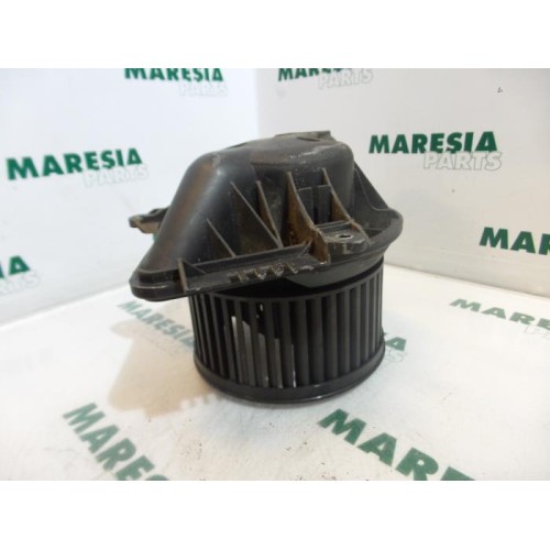 Renault - Megane - Heating and ventilation fan motor