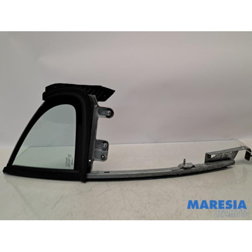 Peugeot - 207 - Quarter light, front right