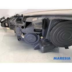 Peugeot - 207 - Koplamp rechts