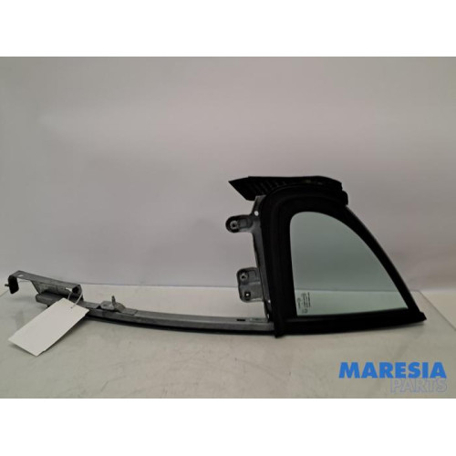 Peugeot - 207 - Vitre triangulaire avant gauche