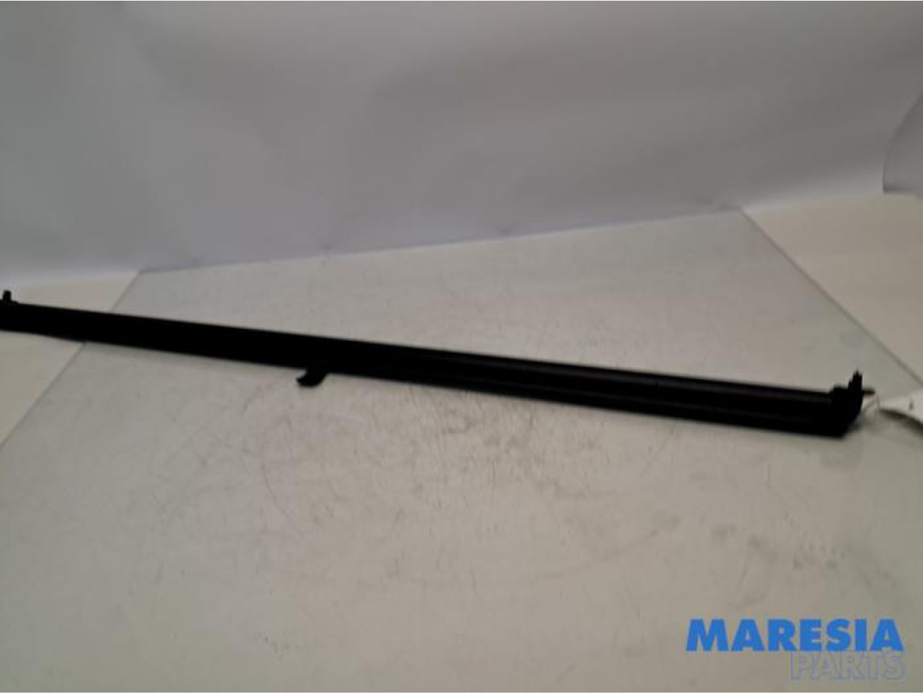 Peugeot - 207 - Dekzeil Bagageruimte