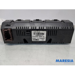 Peugeot - 207 - Interior display