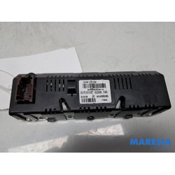 Peugeot - 207 - Interior display